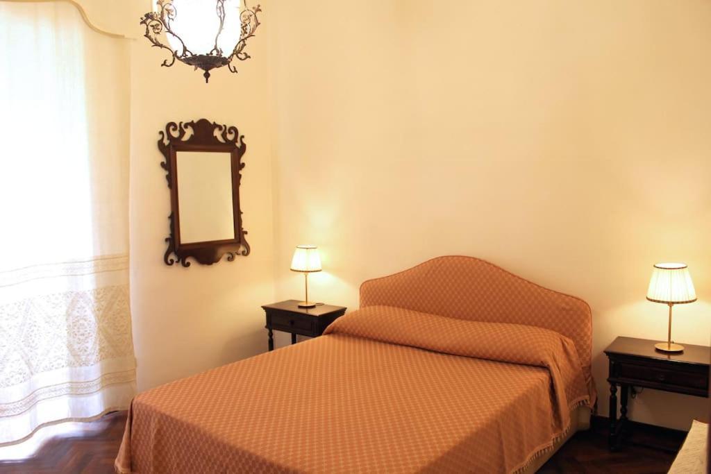 Casa Cariati * Napels